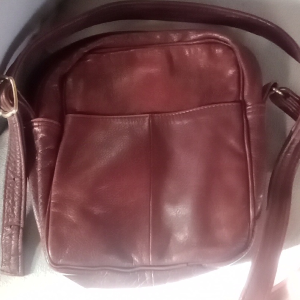 Handbag - Picture 3 of 4